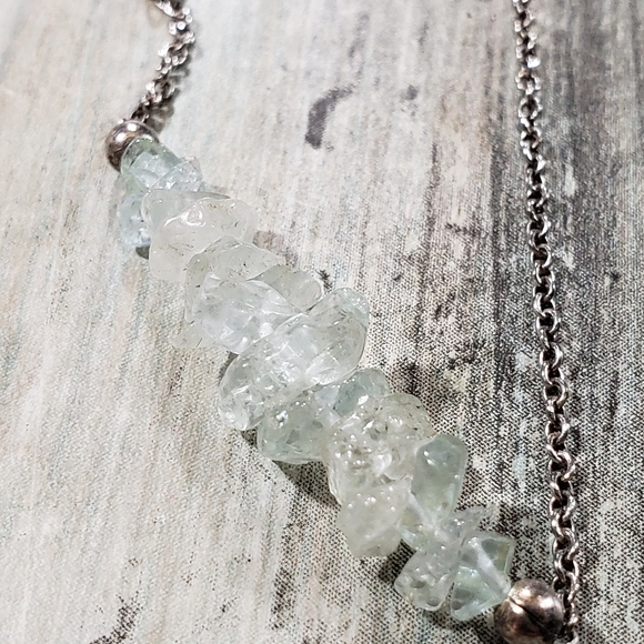 Aquamarine chips bar Necklace. - Picture 4 of 8